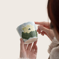 Tasse à café en céramique artisanale en argile naturelle, motif lotus vert sous glaçure, exquise pour couple et femme, tasse de maître du thé
