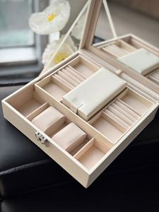 Caja de Almacenamiento de Joyas Lujosa y Exquisita para Realzar el Estilo, Ideal para Regalos y Uso Doméstico - Product Image 4