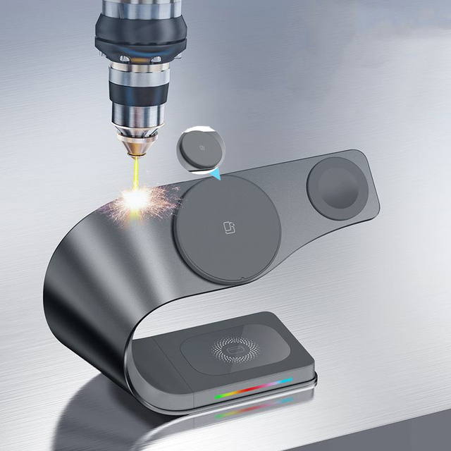 4 in 1 Magnetic Station Wireless Charger Stand for Phone Watch Earphone 15W Fast Charging with Semiconductor Cooling Fan