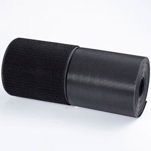 Cinta de tela suave adhesiva o no adhesiva con lazos de nailon suave recubiertos de terciopelo para máxima comodidad - Product Image 1