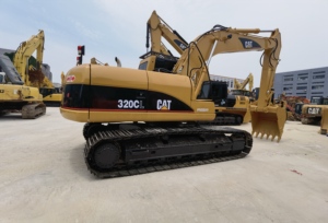 รถขุดไฮดรอลิกตีนตะขาบ CAT 320CL มือสองจากญี่ปุ่น น้ำหนัก 20 ตัน ชั่วโมงการทำงานต่ำ สภาพดี เครื่องจักรก่อสร้าง - Product Image 6