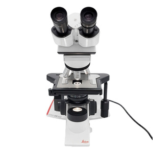 Microscope vertical moderne Olympus DM1000 avec système d'éclairage LED pour une visualisation lumineuse, uniforme et économe en énergie - Product Image 6
