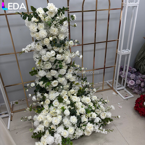Decoración para Eventos LEDA, Camino de Mesa Personalizado con Flores Blancas, Camino de Mesa con Rosas, Flores Largas Colgantes para Bodas - Product Image 2