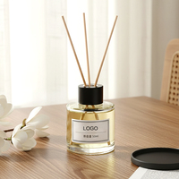 Bouteille en verre pour bâtonnets de parfum d'aromathérapie 50ml 100ml 150ml 200ml Bouteille vide en verre noir de luxe personnalisée pour diffuseur de parfum à roseaux