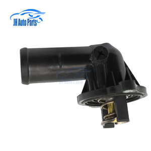 Ensemble de boîtier de thermostat remplacer 323056 330424 pour Maserati GHIBLI Levante Quattroporte 2014 2015 2016 2017 <span class=keywords><strong>2018</strong></span>- 2021 - Product Image 4