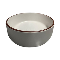 Vente de gros Vaisselle en céramique, ensemble de table en grès émaillé de couleur blanche unie, ensemble de table avec bord de couleur peint à la main