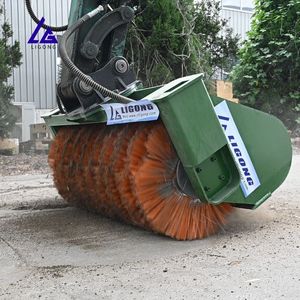 Balayeuse rotative hydraulique pour le nettoyage des routes avec godet pour mini-chargeuse - Product Image 1