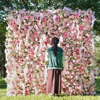 Mur de fleurs artificielles de luxe en soie simulée, roses et hortensias roses, pour mariage en extérieur - Fait main pour jardin