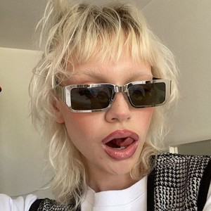 แว่นกันแดดเหล็กแบบกำหนดเอง แว่นกันแดดแฟชั่นฮิปฮอปสำหรับผู้หญิง - Product Image 2