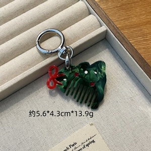 Wow Sheila personnalisé filles maquillage coiffure animaux mignons conception petit acétate porte-clés peigne à cheveux à la mode sac à dos pendentif - Product Image 2