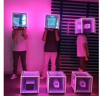 Disfraz de robot LED con espejos para discoteca, casco de TV Box y casco con visera LED cibernética, traje de espejos con lentejuelas para desfiles y actuaciones en escenario
