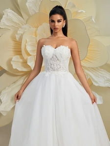 Vestido <span class=keywords><strong>de</strong></span> <span class=keywords><strong>Novia</strong></span> Personalizado 2025, Último Modelo, Blanco, Romántico, Elegante, con Encaje, Diseño <span class=keywords><strong>de</strong></span> Tirantes en la Espalda - Product Image 2