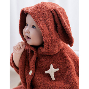 Capa de bebé al por mayor otoño e invierno Niña bebé Año Nuevo Chino ropa roja mes pequeño edad capa - Product Image 1
