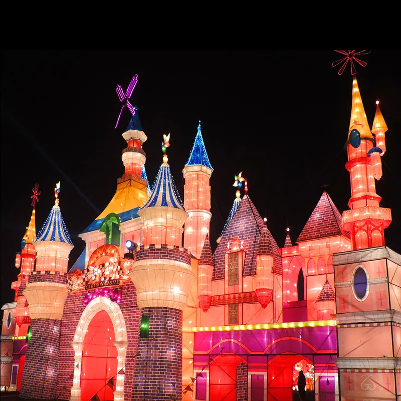Motivo luci mostra castelli animali edifici festosi Halloween all'aperto castelli illuminazione decorativa scultura capodanno