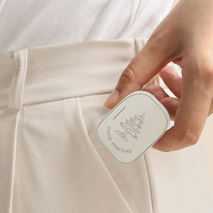 Logo personalizzato Private Label tascabile in tinta unita profumo durevole donne profumo solido uomini colonia solido balsamo profumo - Product Image 2