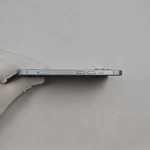 Offre Spéciale : Téléphone Portable d'Occasion Original de Marque, Écran 6,1 Pouces, Version Globale iOS 15 Débloquée pour iPhone 15 - Product Image 5