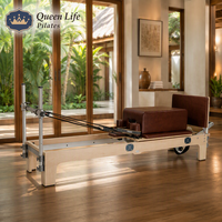 QueenLife Reformer Pilates à cadre en bois, machine de rééducation avec ressorts allemands, appui-tête réglable, équipement de physiothérapie pour studio