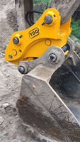 Attelage rapide TDC de haute qualité pour chargeur frontal, compatible avec les applications JCB 3CX et tracteurs, y compris la benne et le coupleur