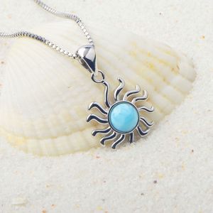 Colgante Vibrante con Remolino de Larimar y Efecto <span class=keywords><strong>Sol</strong></span> - Gema Azul Cielo Océano y Rayos Plateados Ondulados |   Joyería de Moda de Verano, Regalos al por Mayor - Product Image 4