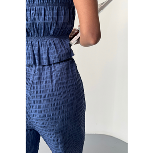 Conjunto de Mono Azul para Mujer GOFRE con Detalle de Lazo - Blusa y Pantalones - Product Image 3