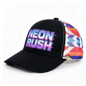 Gorra de camionero de 5 paneles personalizada para mujer, rosa y blanca, con espuma de cuadros y espuma rosa neón, parte trasera de malla y visera curva, ideal para el verano. - Product Image 3