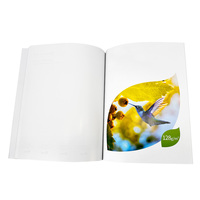 Échantillonneur de papier couché couleur, catalogue d'art avec impression de perroquets, brochure personnalisée pour l'affichage en imprimerie