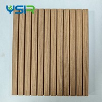 Panneaux muraux en placage de chêne blanc, panneaux muraux flexibles en MDF rainurés ronds, panneaux muraux à lattes en bois pour la décoration intérieure