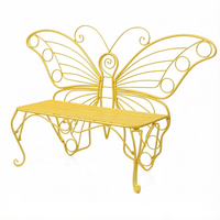 Banc de jardin en métal peint en jaune de la marque Modern Ripple, motif papillon