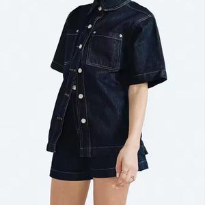 ชุดเซ็ตยีนส์แฟชั่นสำหรับผู้หญิง ดีไซน์ใหม่ คุณภาพสูง เสื้อเชิ้ตยีนส์ปกคอปกแบบลำลอง กางเกงยีนส์ขาสั้นทรงลำลอง ล้างสีแบบแอซิดวอช เหมาะสำหรับฤดูร้อน - Product Image 4