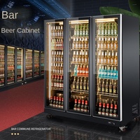 Vitrine Réfrigérée Murale Triple Porte pour Bières et Vins, Économe en Énergie, avec Éclairage LED, Refroidissement par Air et Anti-Buée, Personnalisable