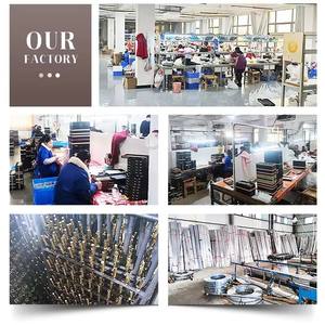 <span class=keywords><strong>Penna</strong></span> <span class=keywords><strong>stilografica</strong></span> di lusso Color <span class=keywords><strong>oro</strong></span> nero <span class=keywords><strong>penna</strong></span> regalo regalo per ufficio di lusso, scritta liscia - Product Image 6