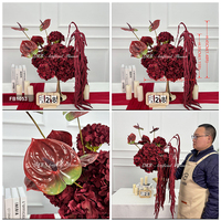 Arrangement de fleurs artificielles DKB en forme de boule, centre de table de mariage, boule de fleurs artificielles en soie rouge pour mariage