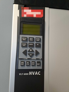 Программируемый контроллер инвертора Plc 175Z7053 VLT6011HT4C54STR3DLF00A00C0, 115 кВА - Product Image 2