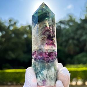 Vente en gros de tours de cristal de quartz fluorite naturelle polie en forme de flocon de neige, pierres de guérison avec ornement en plume pour présentation sur bureau - Product Image 3