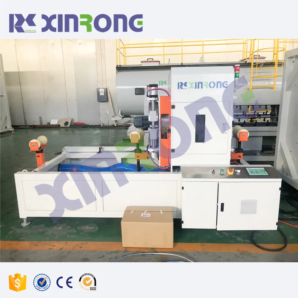 Extrusion automatique de tuyau de PVC d'équipement de traitement d'extrusion de Xinrongplas faisant la ligne d'extrudeuse de machine