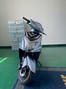 Scooter électrique à deux roues longue portée pour adultes, homologué UE - Product Image 2