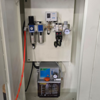 Centre d'usinage vertical 3/4/5 axes VMC855 / Fraiseuse CNC avec commande SYNTEC, haute rigidité, haute précision, broche BT40