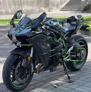 คาวาซากิ รุ่น H2 - 228 แรงม้า เครื่องยนต์อินไลน์ 4 สูบ พร้อมระบบซูเปอร์ชาร์จ + โครงสร้างแบบ Trellis + ระบบเบรกอัจฉริยะ KIBS ABS KTRC ผลิตในประเทศจีน - Product Image 3