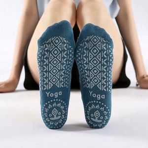 High Quality Winter Anti-Slip Ankle Striped 5 Toe Yoga <b>Socks</b> <b>Women</b> Breathable Cotton Sustainable Fitness Dance Barre Ballet - Product Image 3