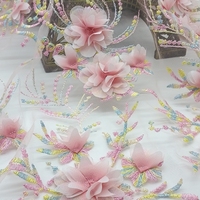Tissus de dentelle africaine lilas avec fleurs 3D et perles pour robe de mariée