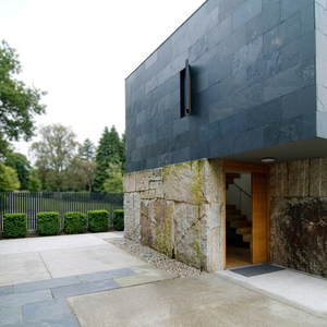 Revêtement mural flexible en pierre naturelle légère et écologique, bloc d'ardoise noire pour l'intérieur et l'extérieur, surface naturelle pour jardin - Product Image 1