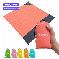 Fabricant de tapis de pique-nique portables imprimés sur mesure, cadeau promotionnel d'été OEM ODM, couverture de plage imprimée imperméable