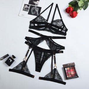 Ensemble de lingerie de luxe 3 pièces pour femme mature, soutien-gorge, culotte et porte-jarretelles, pour chambre à coucher, lingerie érotique - Product Image 6