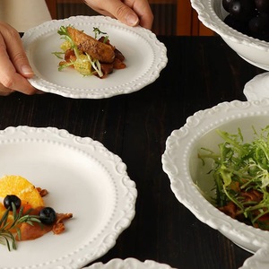 Assiettes à dîner vintage <span class=keywords><strong>en</strong></span> céramique gaufrée personnalisables <span class=keywords><strong>en</strong></span> usine OEM pour vente <span class=keywords><strong>en</strong></span> gros <span class=keywords><strong>en</strong></span> vrac - Product Image 4