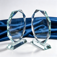 Trophée en verre octogonal gravé en jade transparent, prix de gros abordable, avec boîte cadeau