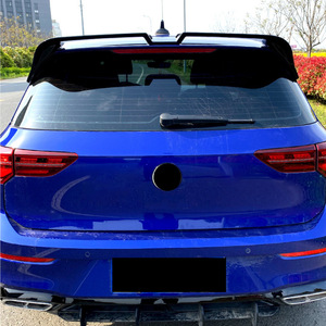 Aileron de coffre arrière Volkswagen Golf 8 Mk8 2020, noir piano, texture fibre de carbone, ABS, type bec de canard - Product Image 1