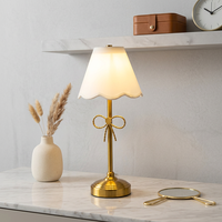 Lampe de Table Rechargeable Sans Fil Dorée Tactile LED, Abat-Jour Tissu Luxe Simple, pour Salon, Mariage et Restaurant