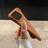 Coque de téléphone en silicone souple antichoc à texture cuir mat motif litchi compatible avec iPhone 16 15 14 Plus Pro Max 13 12 11