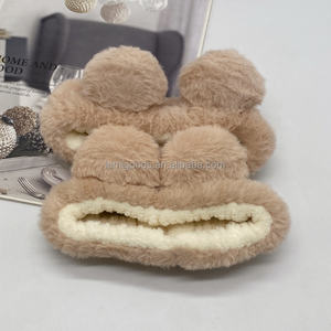 Bandeau de maquillage antidérapant en flanelle tendance avec nœud et oreilles d'ours mignonnes, coloré et réutilisable pour femmes et filles - Product Image 6