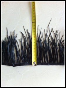 10-13 cm autruche <span class=keywords><strong>plume</strong></span> frange <span class=keywords><strong>pas</strong></span> <span class=keywords><strong>cher</strong></span> vente à la main Pluma De Avestruz garniture vêtements tissu dentelle pour fête danse robe décoration - Product Image 4